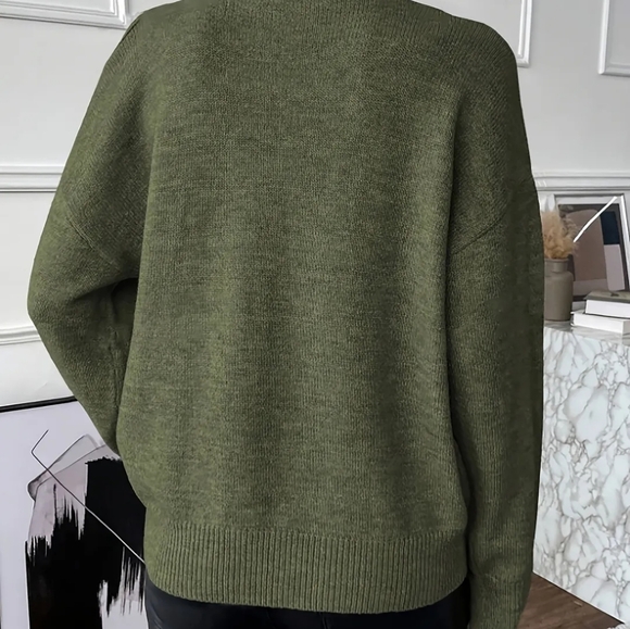 Nwt.Chic Olive Green Cold Shoulder Sweater - Picture 2 of 3